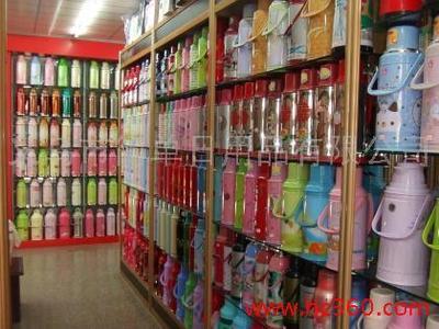 便攜出行新選擇 華濃迷你旅行電吹風(fēng)，折疊設(shè)計(jì)全球電壓通用